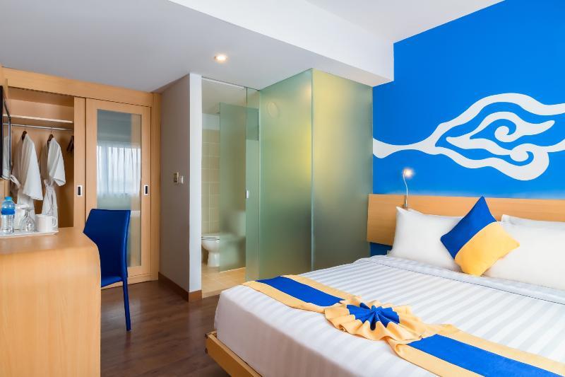Kuta Beach Hotel Esterno foto