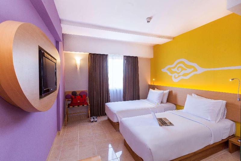 Kuta Beach Hotel Esterno foto