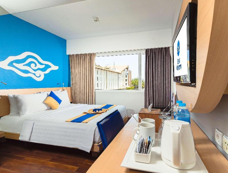Kuta Beach Hotel Esterno foto