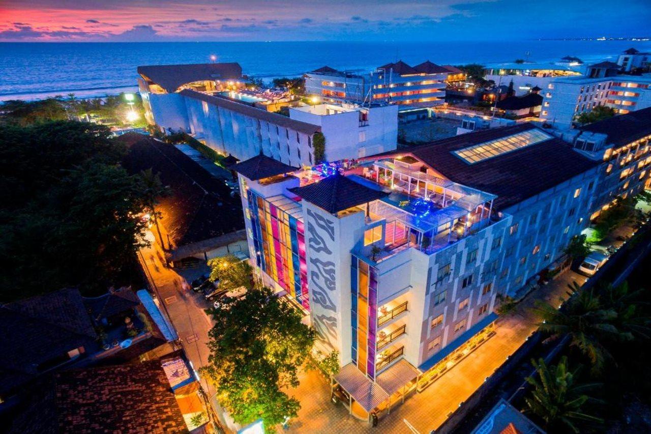 Kuta Beach Hotel Esterno foto