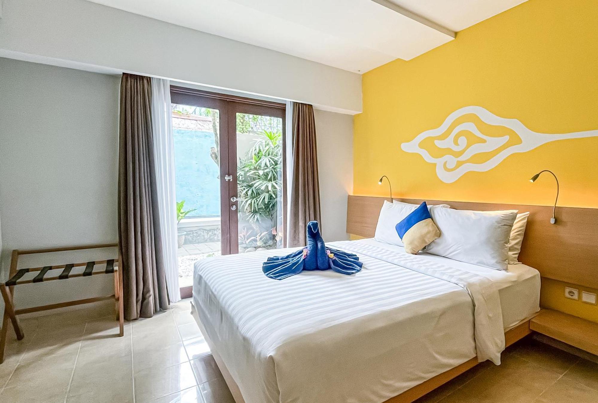 Kuta Beach Hotel Esterno foto